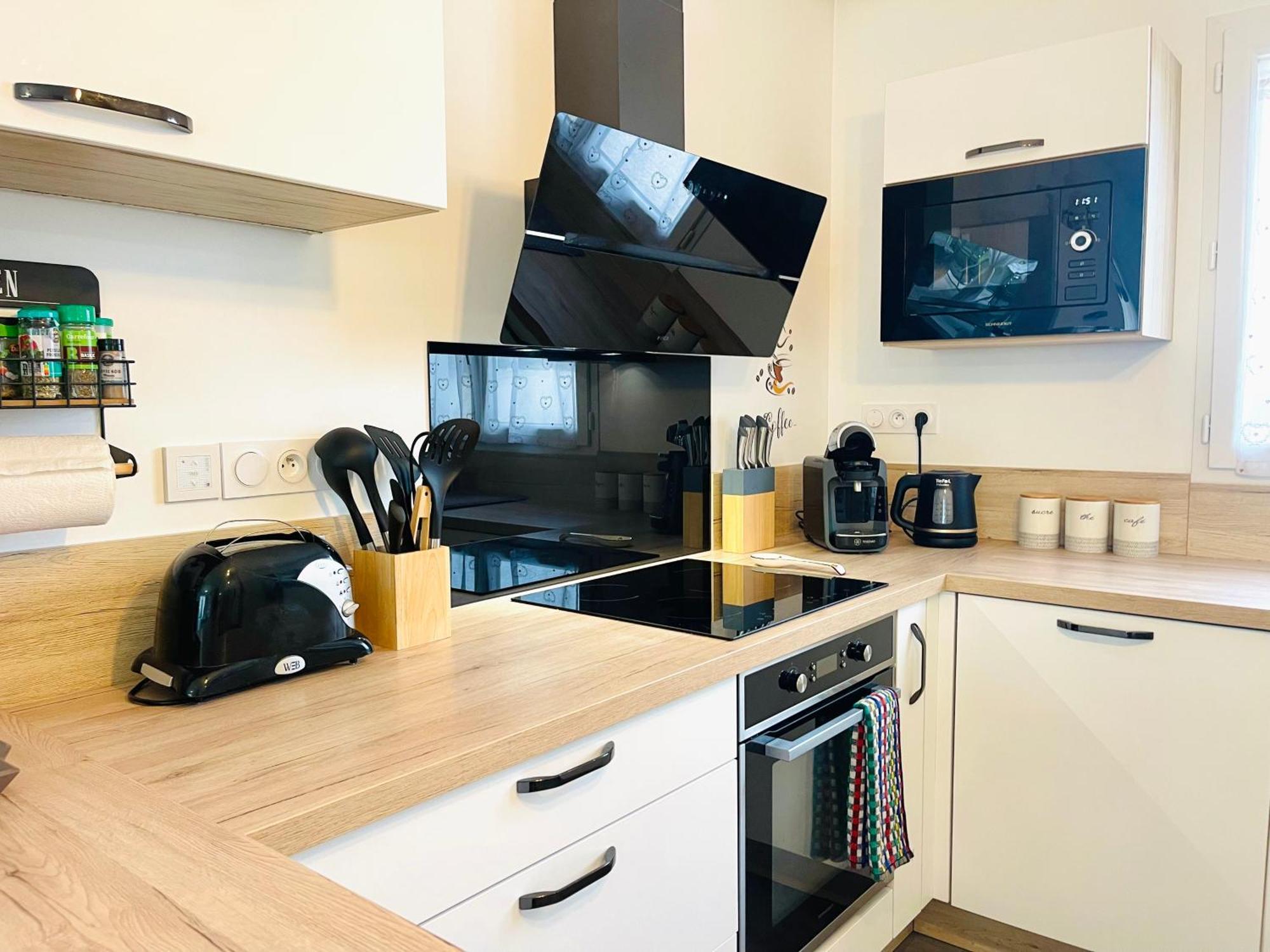 Petite Maison Au Calme Poupry Esterno foto