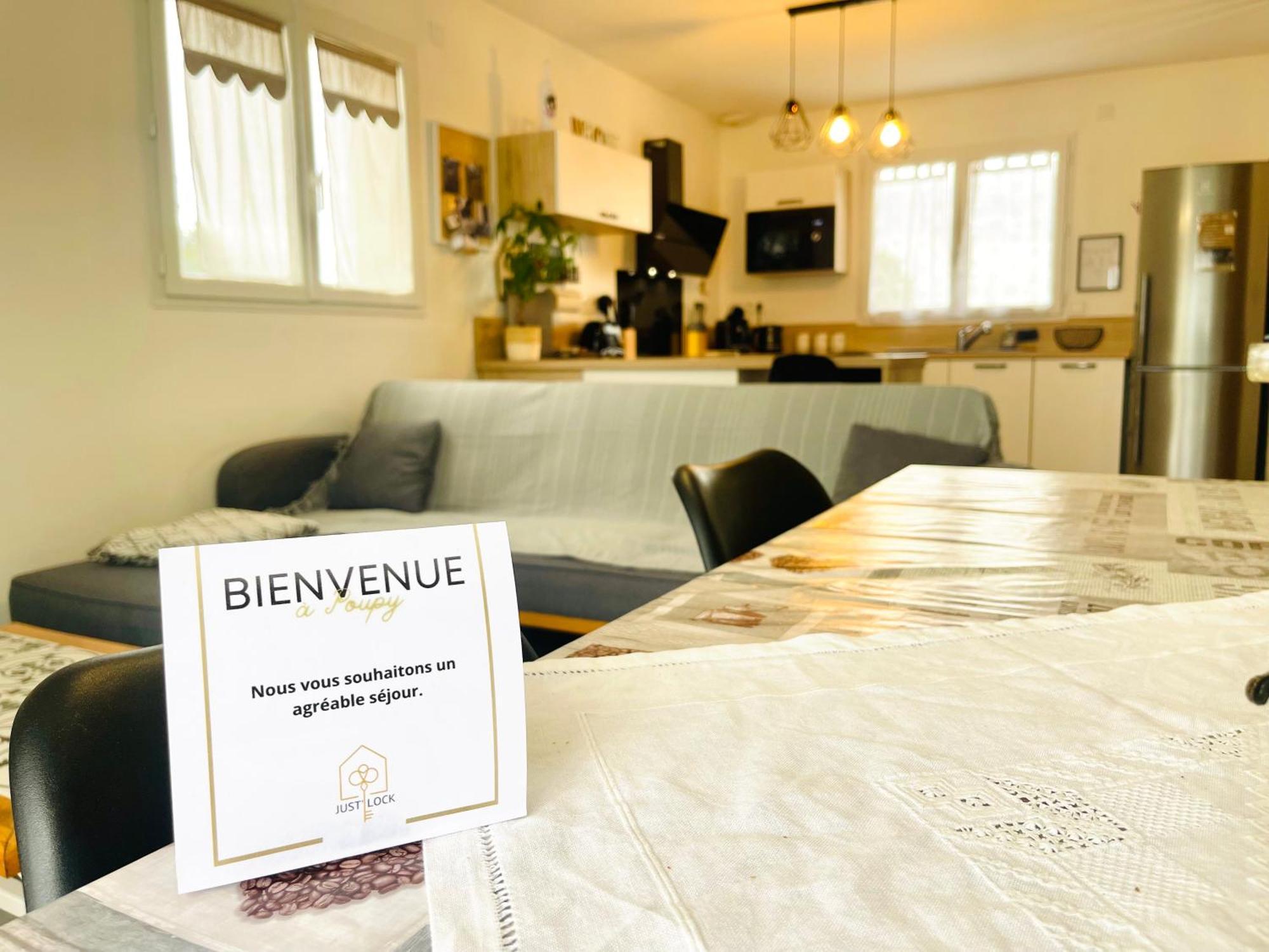 Petite Maison Au Calme Poupry Esterno foto