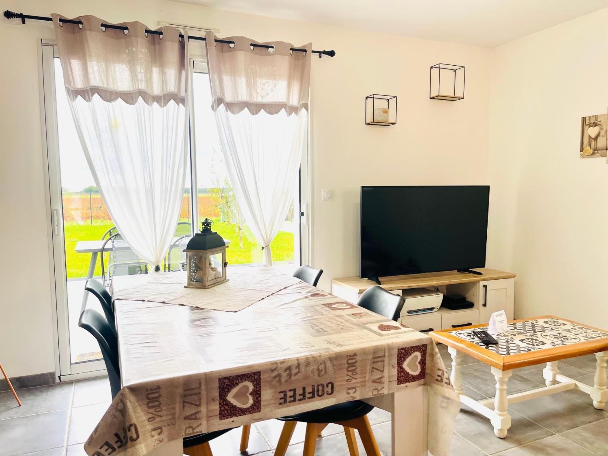 Petite Maison Au Calme Poupry Esterno foto